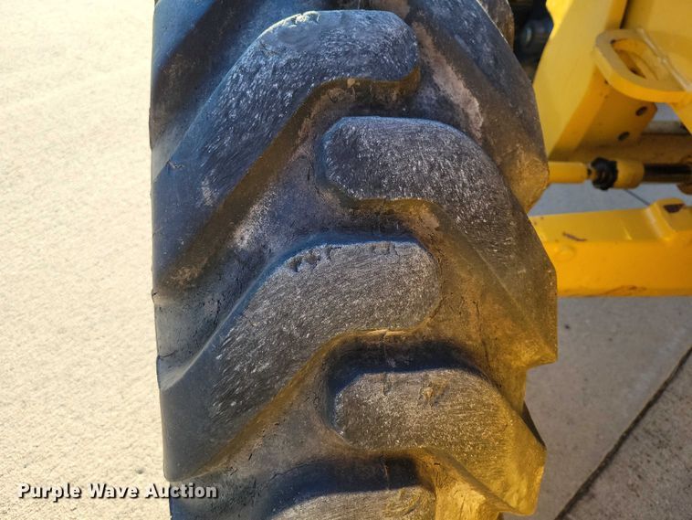 image for item EA2726 2010 John Deere 310SJ TC backhoe