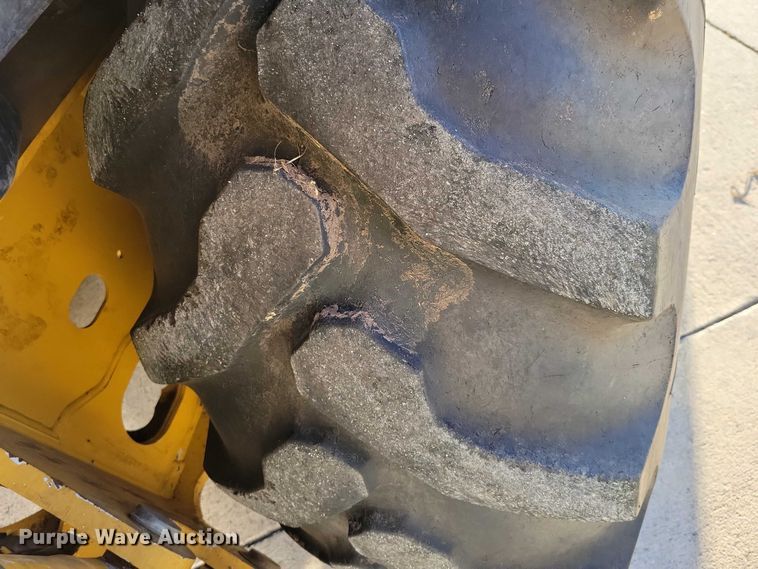 image for item EA2726 2010 John Deere 310SJ TC backhoe