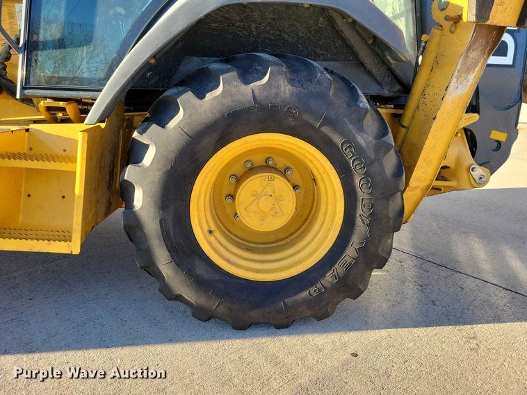 image for item EA2726 2010 John Deere 310SJ TC backhoe