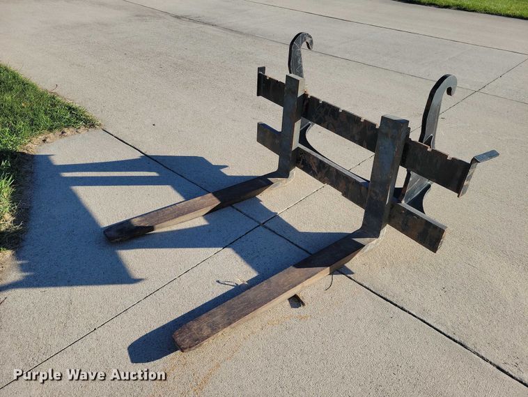 image for item EA2726 2010 John Deere 310SJ TC backhoe