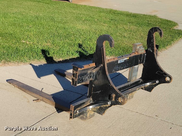 image for item EA2726 2010 John Deere 310SJ TC backhoe