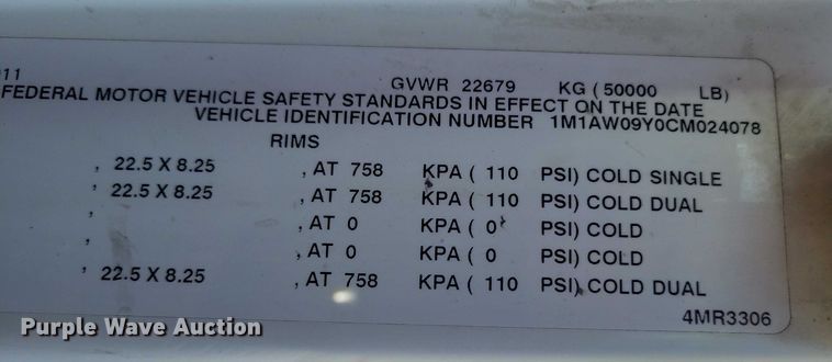 image for item EA2731 2012 Mack CXU600 semi truck