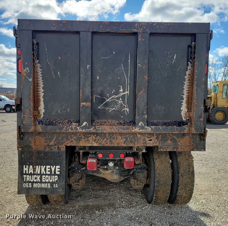 image for item EA2732 2007 Mack Granite CV713 dump truck