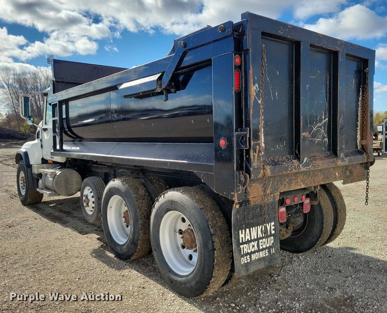 image for item EA2732 2007 Mack Granite CV713 dump truck