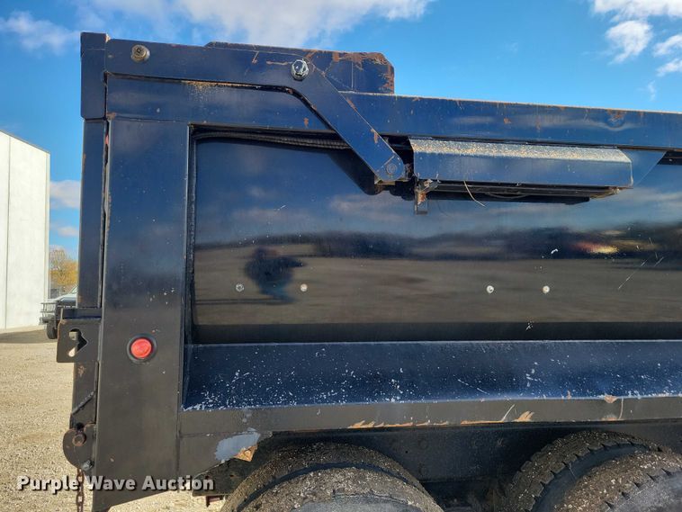 image for item EA2732 2007 Mack Granite CV713 dump truck