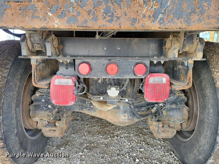 image for item EA2732 2007 Mack Granite CV713 dump truck