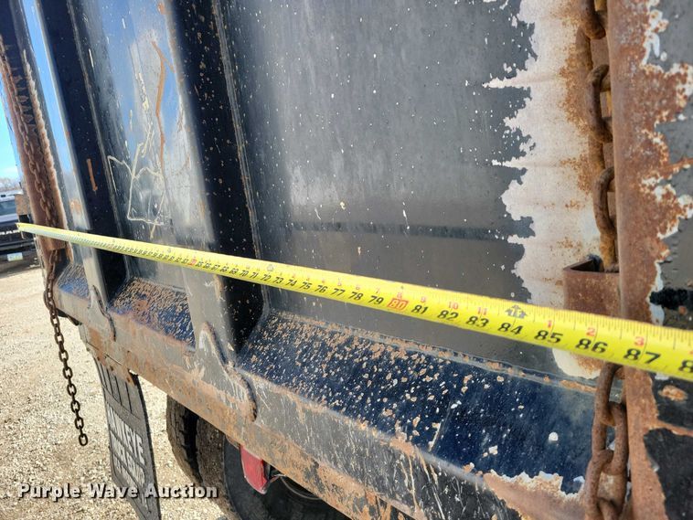 image for item EA2732 2007 Mack Granite CV713 dump truck