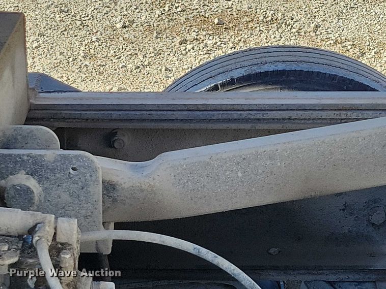 image for item EA2732 2007 Mack Granite CV713 dump truck