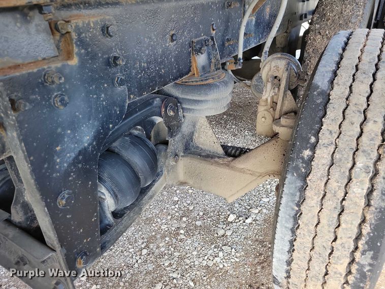 image for item EA2732 2007 Mack Granite CV713 dump truck