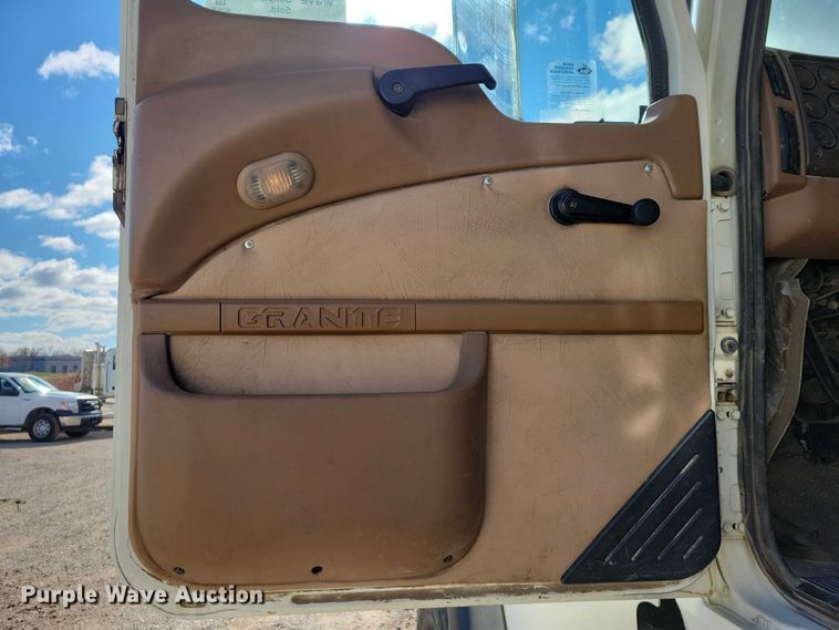 image for item EA2732 2007 Mack Granite CV713 dump truck