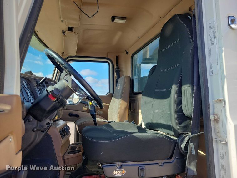 image for item EA2732 2007 Mack Granite CV713 dump truck