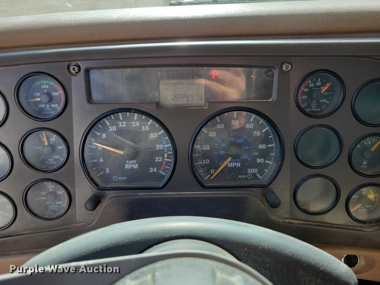 image for item EA2732 2007 Mack Granite CV713 dump truck