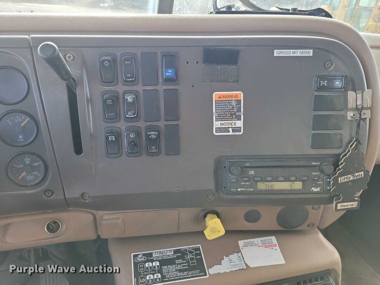 image for item EA2732 2007 Mack Granite CV713 dump truck