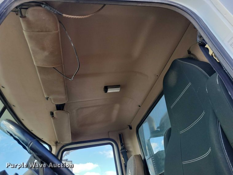 image for item EA2732 2007 Mack Granite CV713 dump truck