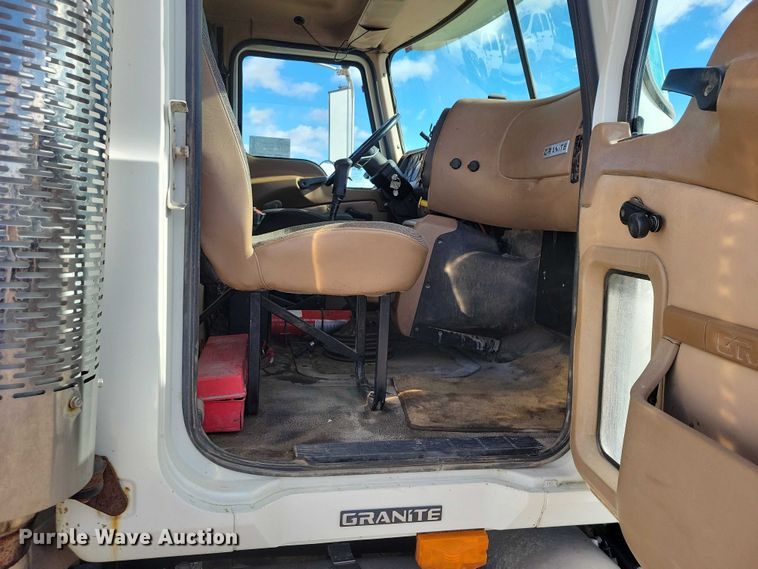 image for item EA2732 2007 Mack Granite CV713 dump truck