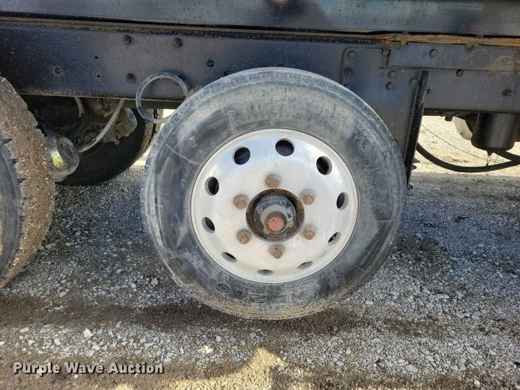 image for item EA2732 2007 Mack Granite CV713 dump truck