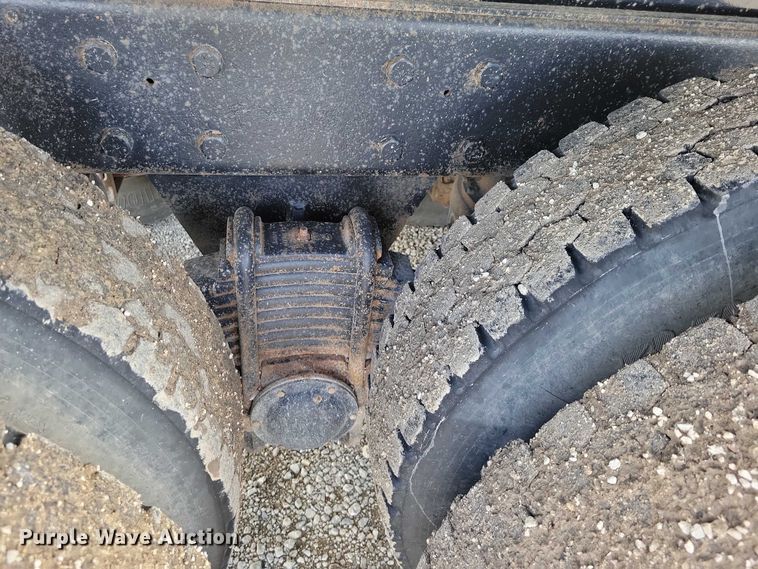 image for item EA2732 2007 Mack Granite CV713 dump truck