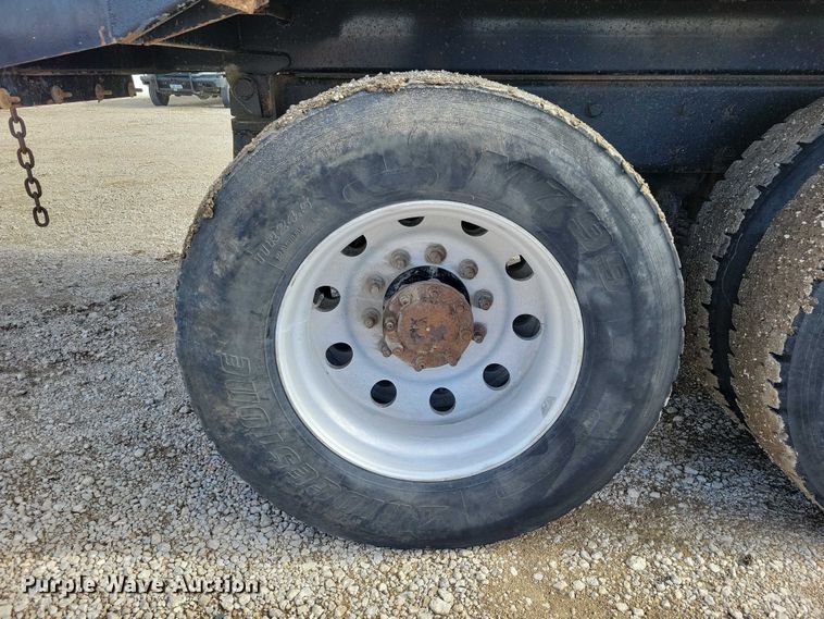 image for item EA2732 2007 Mack Granite CV713 dump truck