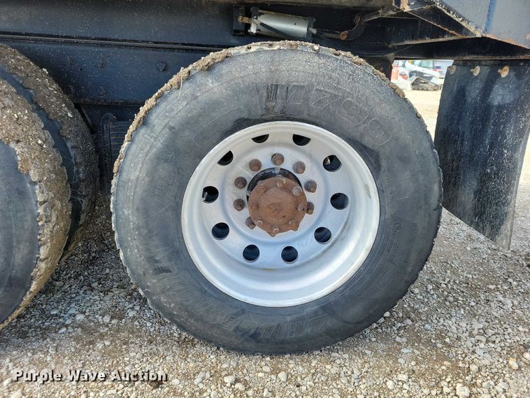 image for item EA2732 2007 Mack Granite CV713 dump truck