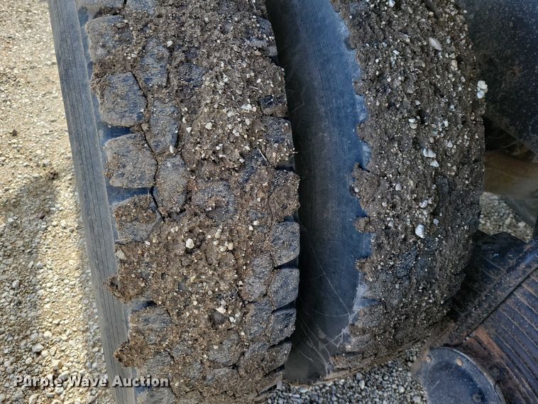 image for item EA2732 2007 Mack Granite CV713 dump truck