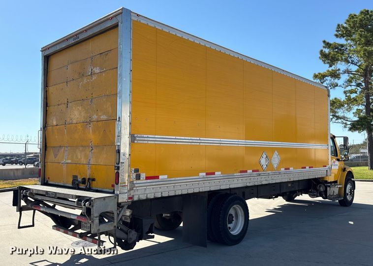 image for item EA7016 2015 Freightliner M2 box truck