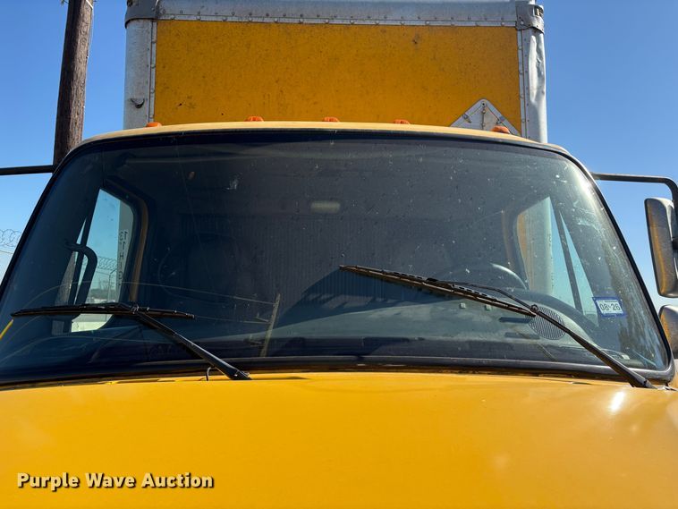 image for item EA7016 2015 Freightliner M2 box truck