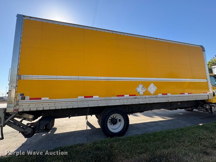 image for item EA7016 2015 Freightliner M2 box truck