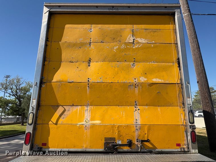 image for item EA7016 2015 Freightliner M2 box truck