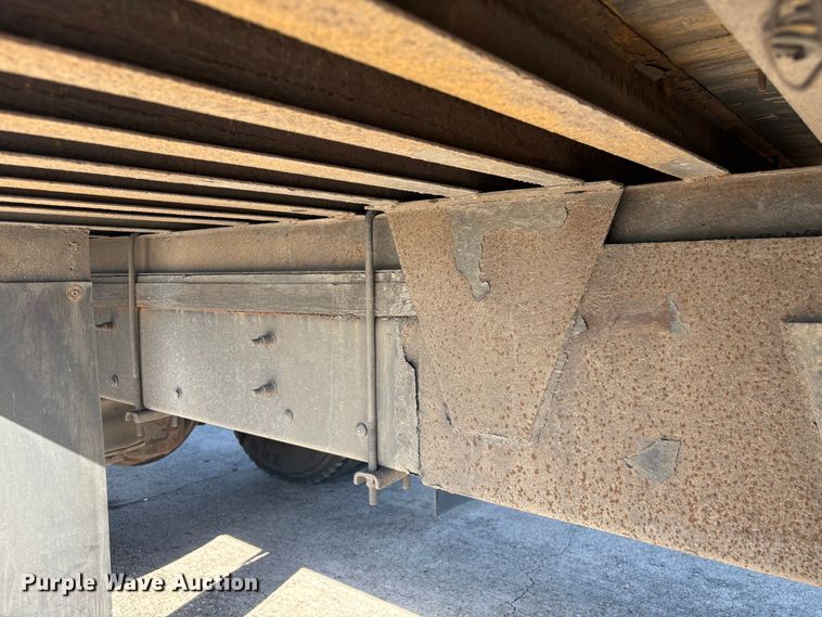 image for item EA7016 2015 Freightliner M2 box truck