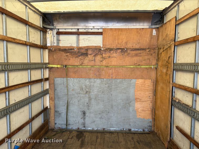 image for item EA7016 2015 Freightliner M2 box truck