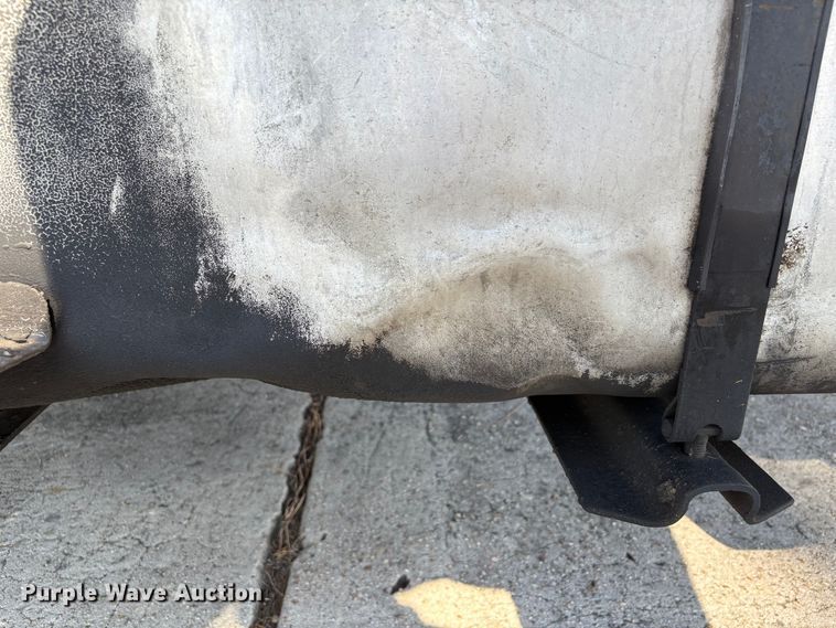 image for item EA7016 2015 Freightliner M2 box truck