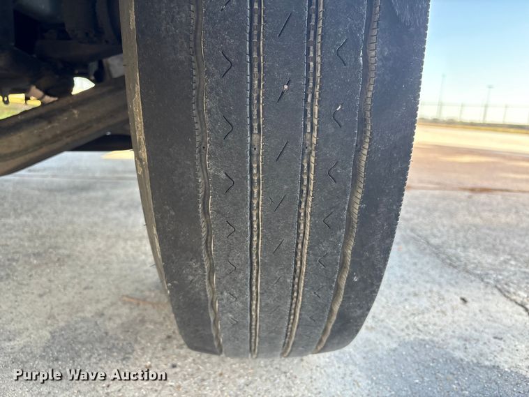 image for item EA7016 2015 Freightliner M2 box truck