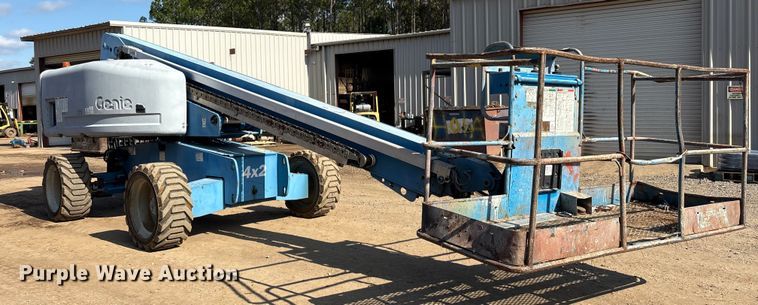 image for item EA7036 2007 Genie S-60 boom lift