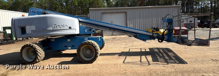 image for item EA7036 2007 Genie S-60 boom lift