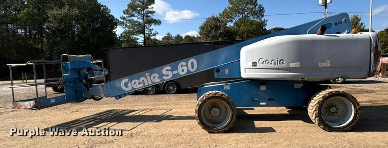 image for item EA7036 2007 Genie S-60 boom lift
