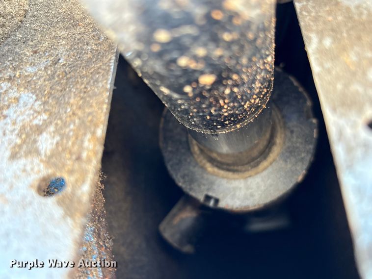 image for item EA7036 2007 Genie S-60 boom lift