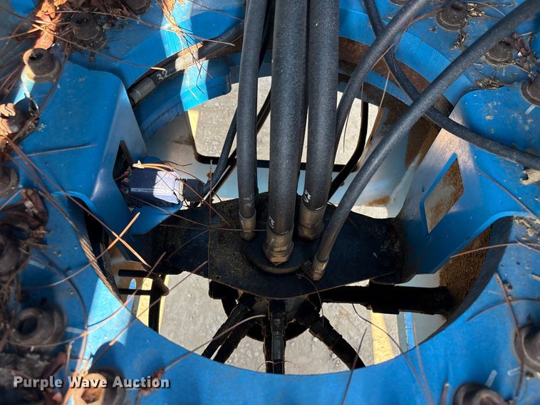 image for item EA7036 2007 Genie S-60 boom lift