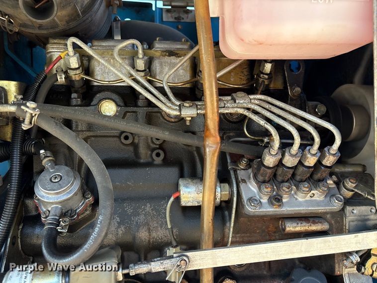 image for item EA7036 2007 Genie S-60 boom lift