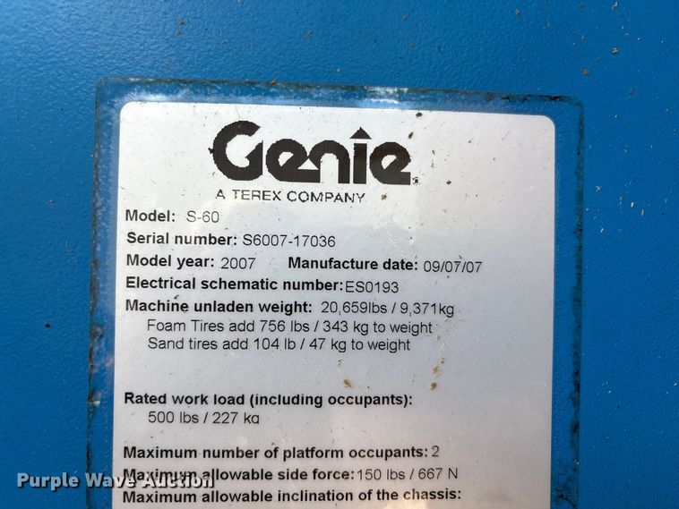 image for item EA7036 2007 Genie S-60 boom lift