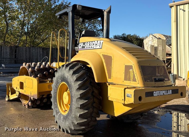 image for item EA7734 2003 Caterpillar CP-563E single drum vibratory roller