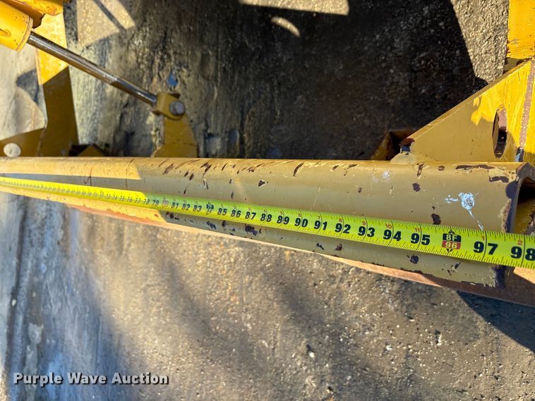 image for item EA7734 2003 Caterpillar CP-563E single drum vibratory roller