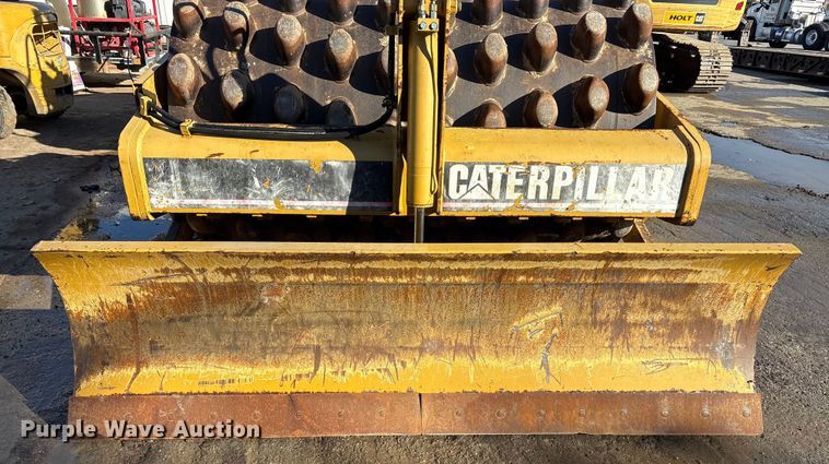 image for item EA7734 2003 Caterpillar CP-563E single drum vibratory roller