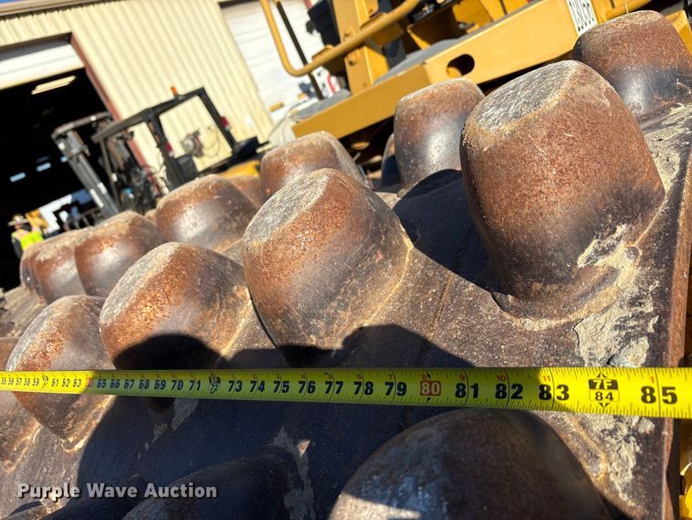 image for item EA7734 2003 Caterpillar CP-563E single drum vibratory roller