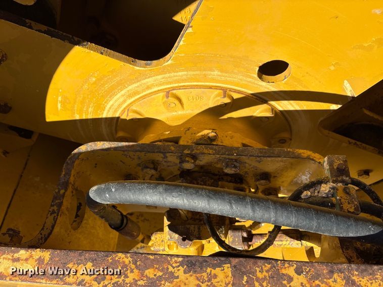 image for item EA7734 2003 Caterpillar CP-563E single drum vibratory roller