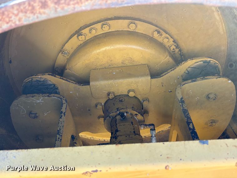 image for item EA7734 2003 Caterpillar CP-563E single drum vibratory roller
