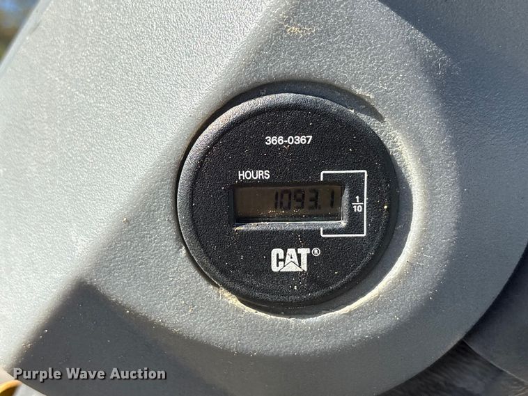 image for item EA7734 2003 Caterpillar CP-563E single drum vibratory roller