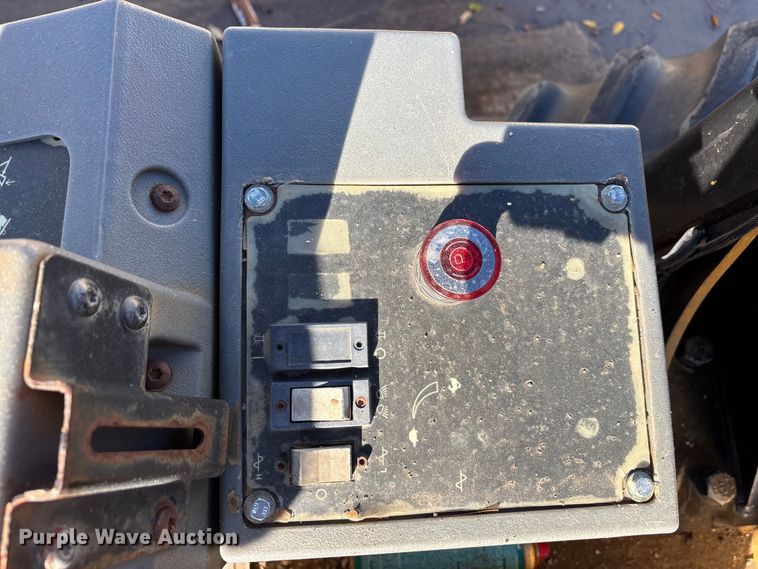 image for item EA7734 2003 Caterpillar CP-563E single drum vibratory roller