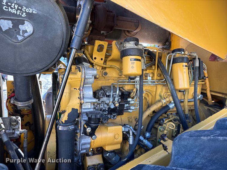 image for item EA7734 2003 Caterpillar CP-563E single drum vibratory roller