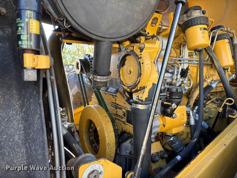 image for item EA7734 2003 Caterpillar CP-563E single drum vibratory roller