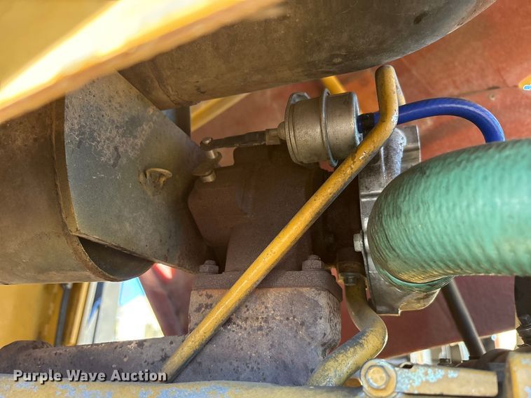 image for item EA7734 2003 Caterpillar CP-563E single drum vibratory roller